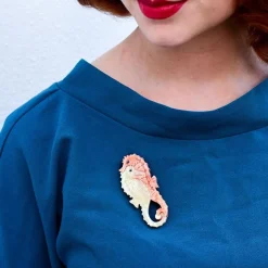 Lovers Entwined Brooch